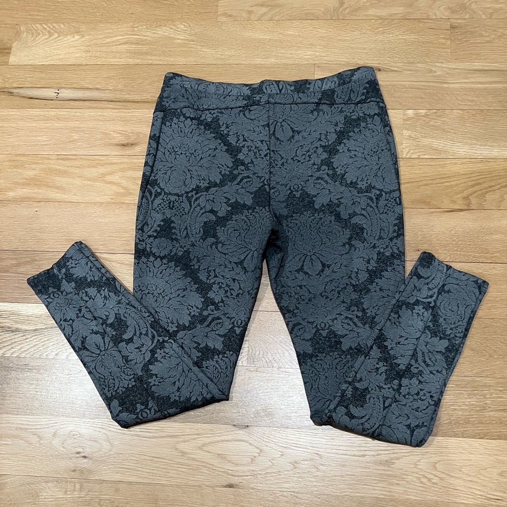 NWOT Grace Elements Dark and Light Gray Floral M Leggings/Pants